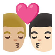 👨🏼‍❤️‍💋‍👨🏻 Emoji sich küssendes Paar - Mann: mittelhelle Hautfarbe, Mann: helle Hautfarbe Google Android 12.0.