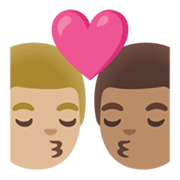 👨🏼‍❤️‍💋‍👨🏽 Emoji sich küssendes Paar - Mann: mittelhelle Hautfarbe, Mann: mittlere Hautfarbe Google Android 12.0.