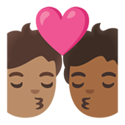 🧑🏽‍❤️‍💋‍🧑🏾 Emoji sich küssendes Paar: Person, Person, mittlere Hautfarbe, mitteldunkle Hautfarbe Google Android 12.0.