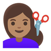 Emoji 💇🏽‍♀️ Taglio Di Capelli Per Donna: Carnagione Olivastra su Google Android 12.0.