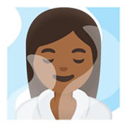 🧖🏾‍♀️ Emoji Frau in Dampfsauna: mitteldunkle Hautfarbe Google Android 12.0.