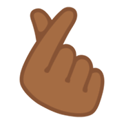 🫰🏾 Emoji Mão Com Dedo İndicador E Polegar Cruzado: Pele Morena Escura na Google Android 12L.