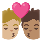 🧑🏼‍❤️‍💋‍🧑🏽 Emoji sich küssendes Paar: Person, Person, mittelhelle Hautfarbe, mittlere Hautfarbe Google Android 12L.