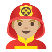 👨🏼‍🚒 Emoji Feuerwehrmann: mittelhelle Hautfarbe Google Android 12L.