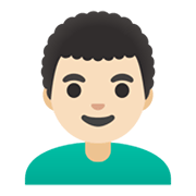 👨🏻‍🦱 Emoji Mann: helle Hautfarbe, lockiges Haar Google Android 12L.