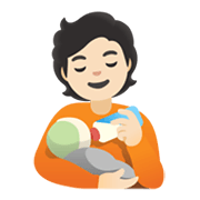 🧑🏻‍🍼 Emoji Persona Que Alimenta Al Bebé: Tono De Piel Claro en Google Android 12L.