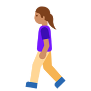 Émoji 🚶🏽‍♀️ Femme Qui Marche : Peau Légèrement Mate sur Google Android 7.1.