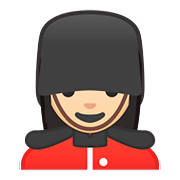 Émoji 💂🏻‍♀️ Garde Femme : Peau Claire sur Google Android 8.0.