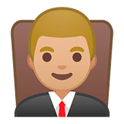 👨🏼‍⚖️ Emoji Juez: Tono De Piel Claro Medio en Google Android 8.0.