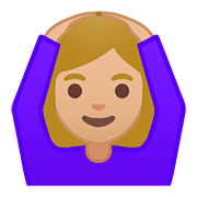 🙆🏼‍♀️ Emoji Frau mit Händen auf dem Kopf: mittelhelle Hautfarbe Google Android 8.0.