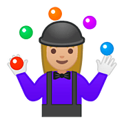 Emoji 🤹🏼‍♀️ Giocoliere Donna: Carnagione Abbastanza Chiara su Google Android 8.0.