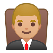 👨🏼‍⚖️ Emoji Richter: mittelhelle Hautfarbe Google Android 8.1.