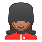 💂🏽‍♀️ Emoji Wachfrau: mittlere Hautfarbe Google Android 9.0.