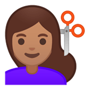 💇🏽 Emoji Pessoa Cortando O Cabelo: Pele Morena na Google Android 9.0.
