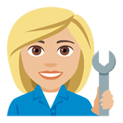 Emoji 👩🏼‍🔧 Meccanico Donna: Carnagione Abbastanza Chiara su JoyPixels 4.0.