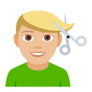 💇🏼‍♂️ Emoji Homem Cortando O Cabelo: Pele Morena Clara na JoyPixels 4.0.