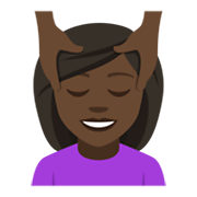 💆🏿‍♀️ Emoji Frau, die eine Kopfmassage bekommt: dunkle Hautfarbe JoyPixels 4.0.