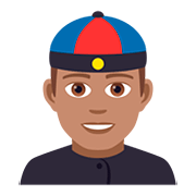 👲🏽 Emoji Mann mit chinesischem Hut: mittlere Hautfarbe JoyPixels 5.0.