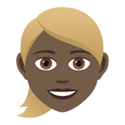👱🏿‍♀️ Emoji Frau: dunkle Hautfarbe, blond JoyPixels 5.5.