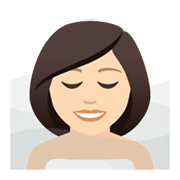 🧖🏻‍♀️ Emoji Frau in Dampfsauna: helle Hautfarbe JoyPixels 5.5.