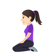 Emoji 🧎🏻‍♀️ Donna Inginocchiata: Carnagione Chiara su JoyPixels 5.5.