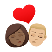 👩🏾‍❤️‍💋‍👨🏼 Emoji sich küssendes Paar - Frau: mitteldunkle Hautfarbe, Mann: mittelhelle Hautfarbe JoyPixels 6.5.