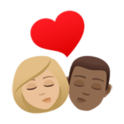 👩🏼‍❤️‍💋‍👨🏾 Emoji sich küssendes Paar - Frau: mittelhelle Hautfarbe, Mann: mitteldunkle Hautfarbe JoyPixels 6.5.