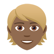 👱🏾 Emoji Person: mitteldunkle Hautfarbe, blondes Haar JoyPixels 6.5.