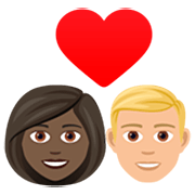 👩🏿‍❤️‍👨🏼 Emoji Liebespaar - Frau: dunkle Hautfarbe, Mann: mittelhelle Hautfarbe JoyPixels 7.0.