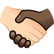 🫱🏻‍🫲🏿 Emoji Handschlag: helle Hautfarbe, dunkle Hautfarbe JoyPixels 7.0.
