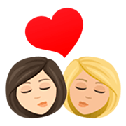 👩🏻‍❤️‍💋‍👩🏼 Emoji sich küssendes Paar - Frau: helle Hautfarbe, Frau: mittelhelle Hautfarbe JoyPixels 7.0.