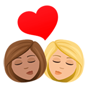 👩🏽‍❤️‍💋‍👩🏼 Emoji Beijo - Mulher: Pele Morena, Mulher: Pele Morena Clara na JoyPixels 7.0.