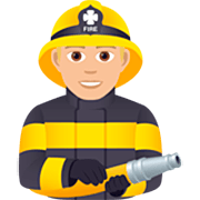Emoji 👨🏼‍🚒 Pompiere Uomo: Carnagione Abbastanza Chiara su JoyPixels 7.0.