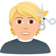 💇🏼 Emoji Pessoa Cortando O Cabelo: Pele Morena Clara na JoyPixels 7.0.