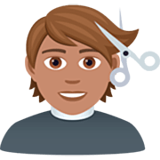 💇🏽 Emoji Pessoa Cortando O Cabelo: Pele Morena na JoyPixels 7.0.