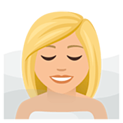 🧖🏼‍♀️ Emoji Frau in Dampfsauna: mittelhelle Hautfarbe JoyPixels 7.0.