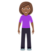 🧍🏾‍♀️ Emoji stehende Frau: mitteldunkle Hautfarbe JoyPixels 7.0.