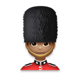 Emoji 💂🏽‍♂️ Guardia Uomo: Carnagione Olivastra su LG Velvet.
