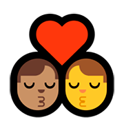 👨🏽‍❤️‍💋‍👨 Emoji Beso - Hombre: Tono De Piel Medio, Hombre en Microsoft Windows 10 April 2018 Update.