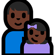 👨🏿‍👧🏿 Emoji Familia - Hombre, Niña: Tono De Piel Oscuro en Microsoft Windows 10 Fall Creators Update.
