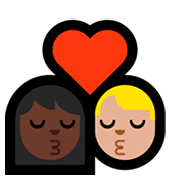 Emoji 👩🏿‍❤️‍💋‍👨🏼 Bacio Tra Coppia - Donna: Carnagione Scura, Uomo: Carnagione Abbastanza Chiara su Microsoft Windows 10 Fall Creators Update.