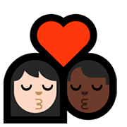 Emoji 👩🏻‍❤️‍💋‍👨🏿 Bacio Tra Coppia - Donna: Carnagione Chiara, Uomo: Carnagione Scura su Microsoft Windows 10 Fall Creators Update.