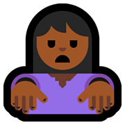 🧟🏾‍♀️ Emoji Zombi Mujer: Tono De Piel Oscuro Medio en Microsoft Windows 10 Fall Creators Update.