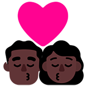 Emoji 👨🏿‍❤️‍💋‍👩🏿 Bacio Tra Coppia - Uomo: Carnagione Scura, Donna: Carnagione Scura su Microsoft Windows 11 22H2.