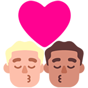 👨🏼‍❤️‍💋‍👨🏽 Emoji sich küssendes Paar - Mann: mittelhelle Hautfarbe, Mann: mittlere Hautfarbe Microsoft Windows 11 22H2.