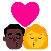Emoji 🧑🏿‍❤️‍💋‍👩 Bacio Tra Coppia: persona, Donna, Carnagione Scura, Nessun tono della pelle su Microsoft Windows 11 22H2.