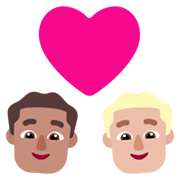 Emoji 👨🏽‍❤️‍👨🏼 Coppia Con Cuore - Uomo: Carnagione Olivastra, Uomo: Carnagione Abbastanza Chiara su Microsoft Windows 11 November 2021 Update.
