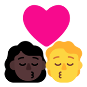 Emoji 👩🏿‍❤️‍💋‍🧑 Bacio Tra Coppia: Donna, persona, Carnagione Scura, Nessun tono della pelle su Microsoft Windows 11 November 2021 Update.