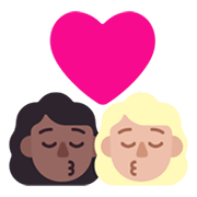 👩🏾‍❤️‍💋‍👩🏼 Emoji sich küssendes Paar - Frau: mitteldunkle Hautfarbe, Frau: mittelhelle Hautfarbe Microsoft Windows 11 November 2021 Update.