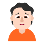 Emoji 🙍🏻 Persona Corrucciata: Carnagione Chiara su Microsoft Windows 11 November 2021 Update.